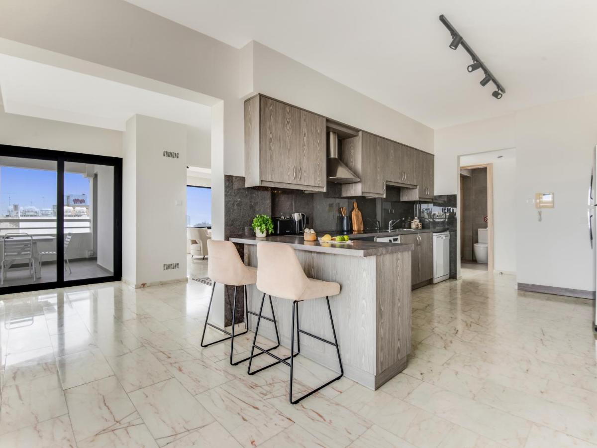 Sanders Coral Court Penthouse - Cute 3-Bedroom Apartment With Balcony Limassol Extérieur photo
